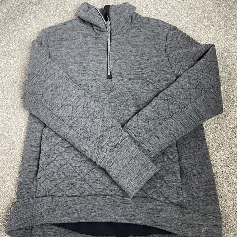 size 8 lululemon pullover coat